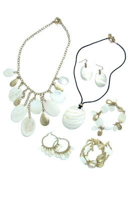 珍珠母硬币魅力项链、手链和耳环